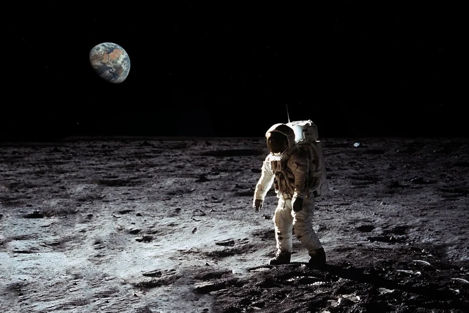 Understanding the Hopping Gait on the Moon: A Neurological Adaptation
