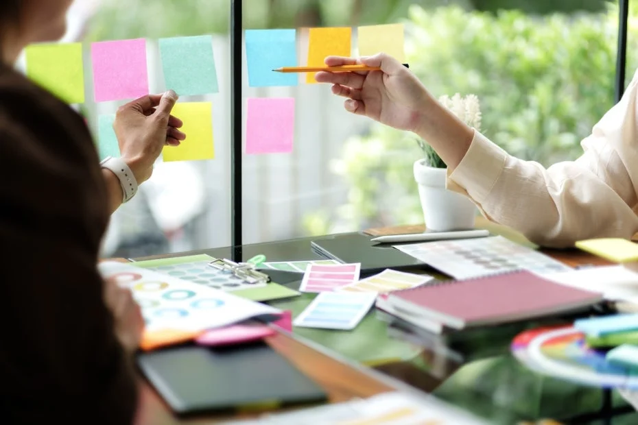 Life Hacks in the Age of AI: How Agencies Must Redefine Their Value