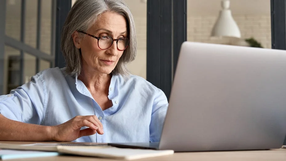 AI's Impact on Older Workers: A Shift in the Job Market