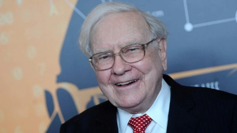 Warren Buffett Reassesses Philanthropic Focus Amid Controversies